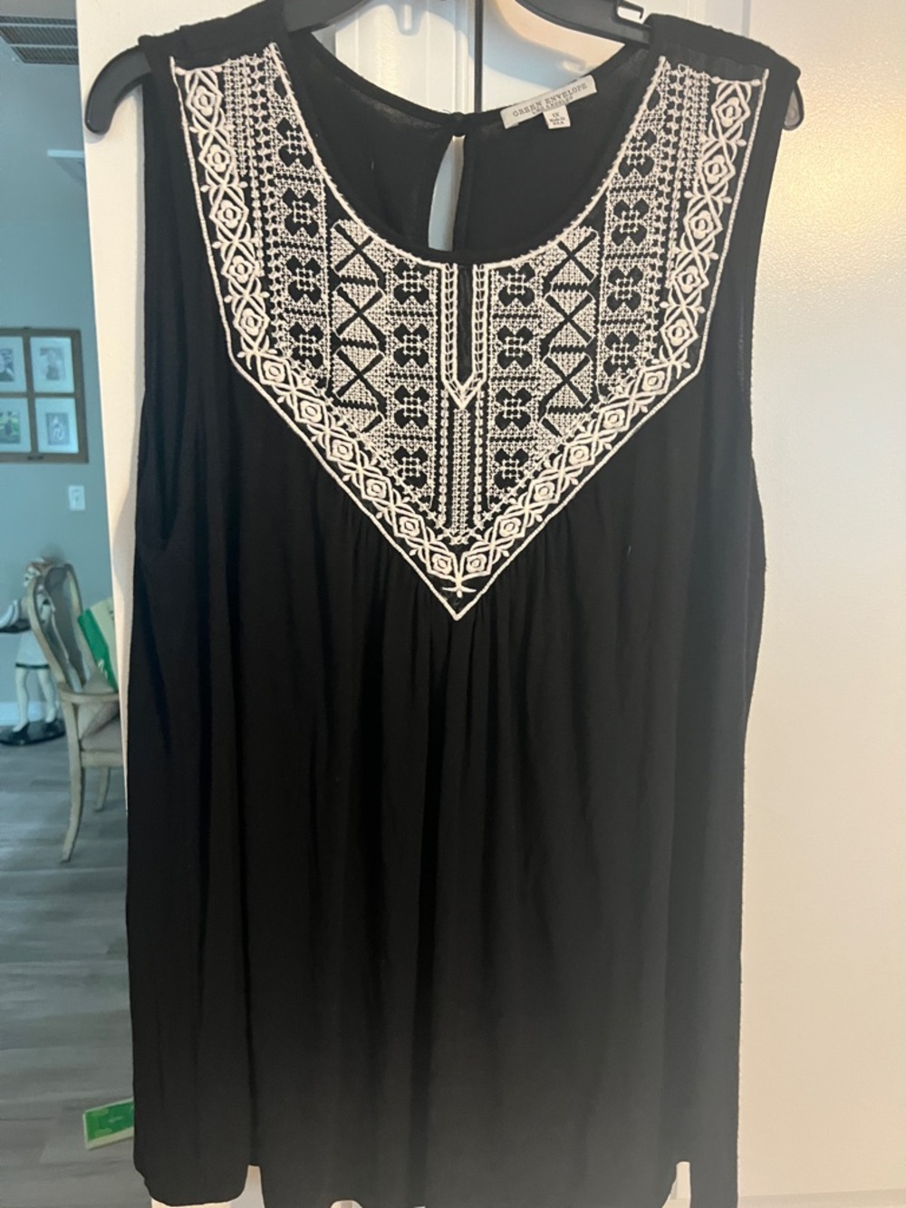 Green Envelope Black Sleeveless Tunic with White Embroidered Yoke